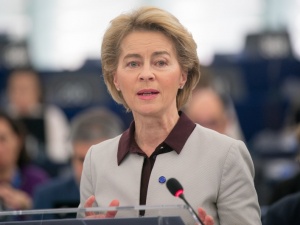 Wicekanclerz Niemiec krytykuje Komisję Europejską. Chodzi o zakup szczepionek