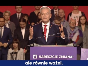 Jak to nazwać? Biedroń wyzywa chore dzieci od kadłubków. Jego zwolennicy kpią nadając imię płodowi psa