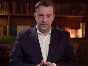 Podróbki dziennikarzy publicznie ronią łzy w imieniu swoich panów. Ostry komentarz Gadowskiego
