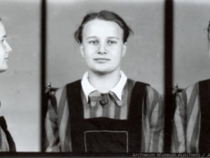 Dr Adam Cyra: Miłość w Bloku 11