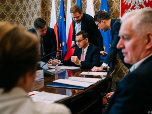 Ci politycy muszą odejść z rządu, by koalicja utrzymała spójność. Porozumienie podaje nazwiska