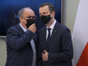 [Nowy sondaż] PiS wygrywa. Zaskakujący wynik PSL i Hołowni