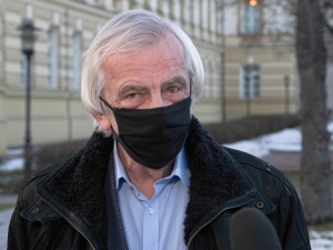 Terlecki: Funkcjonariusze publiczni, którzy byli w PZPR, powinny składać rezygnację - podobnie jak b. członek ONR