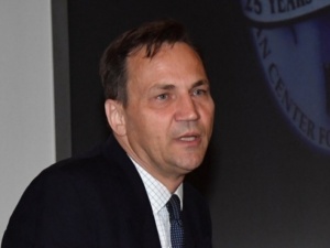 Z celi Ojca Dyrektora. Sikorski chciał prowadzić audycje w Radiu Maryja