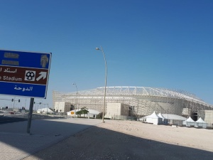 To będzie mundial na trupach. The Guardian: Tysiące robotników ginie budując stadiony na MŚ w Katarze