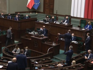 [video] Co to jest?!. Siadaj, Nitras!. Awantura w Sejmie. Spięcie marszałka Terleckiego z posłami PO