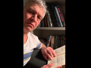 [video] Brudna pała. Żebrowski przerabia Pana Tadeusza i kpi z Daniela Obajtka