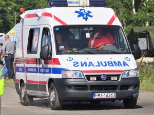 Szmato!!. Niebywałe. Gdy ratownicy medyczni ratowali życie pacjenta, ktoś zostawił w karetce kartkę...