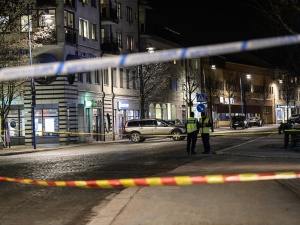 Szwecja: Nożownik, który zranił osiem osób był znany policji