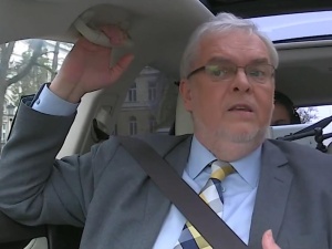 Prof. Rychard o szczepieniach wykładowców: To rodzaj nagrody za społecznie zajmowaną pozycję. Śpiewak odpowiada