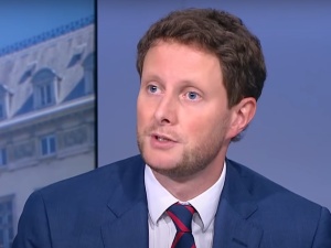 [video] W Polsce są strefy, gdzie ludzie ze względu na orientację są niemile widziani. Francuski minister kłamie