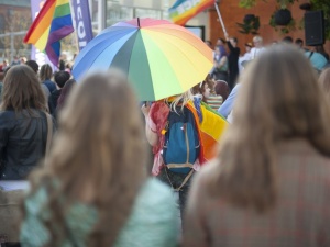 Homoseksualista też obraża?! Rada Języka Polskiego i RPO objęli patronatem kontrowersyjną publikację