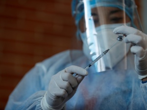 Najwięcej zakażeń od początku roku, rekordowa liczba osób pod respiratorami. Wiceszef MZ podał dane