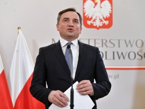 Pary homoseksualne nie będą mogły adoptować dzieci? Jest projekt ustawy 