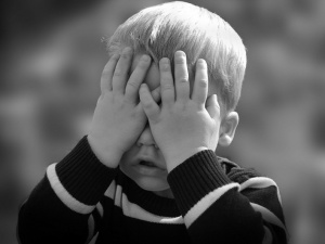 Australia: Dziennikarzom radzono, by nie nazywali pedofilami osób wykorzystujących dzieci