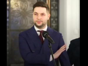 [WIDEO] Takiego zapisu w Konstytucji nie ma. Patryk Jaki masakruje dziennikarkę TVN