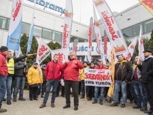 Sąd po stronie S. Zwolnieni związkowcy z Castoramy przywróceni do pracy