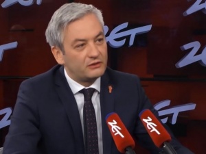 Robert Biedroń zakażony koronawirusem. „Przejdę z wieloma z Was te trudne chwile”