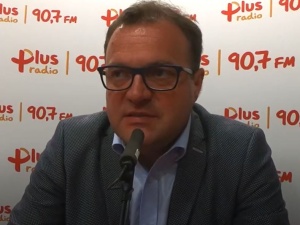 Radomska spółka oszukana metodą „na policjanta” na 1,8 mln zł? Prezydent miasta z PO kpiąco komentuje