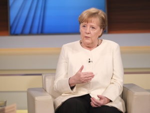Polityczny teatr małp. Niemieckie media: Rząd doprowadził do chaosu podczas pandemii