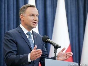 #stopfakenews!. Ostra reakcja prezydenta Andrzeja Dudy po publikacji Super Expressu