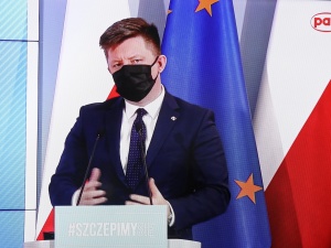 Min. Dworczyk o szczepieniach: 12 kwietnia zapisy rocznika 1962, a potem każdego dnia kolejny