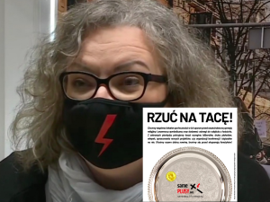„Rzuć na tacę”. Strajk Kobiet zbiera środki na kolejne działania wymierzone w Kościół