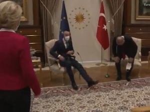 [VIDEO] Ehm?. Skandal dyplomatyczny w Turcji. Dla szefowej KE zabrakło miejsca
