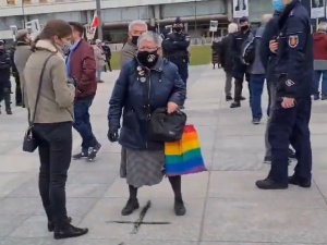 [video] Zobacz. Tak Szczurek i Babcia Kasia usiłowali zakłócać obchody XI Rocznicy Katastrofy Smoleńskiej