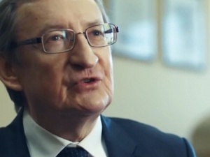 Józef Pinior nie pójdzie do więzienia? Sąd wstrzymał wykonanie kary