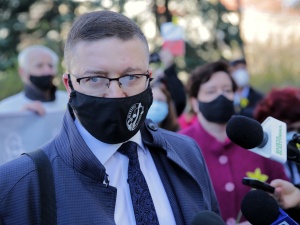 Niedopuszczony do orzekania Juszczyszyn grozi sędziemu Nawackiemu