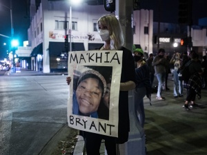 USA: Mieszkańcy Columbus wyszli na ulice. Policja zastrzeliła czarnoskórą 15-latkę