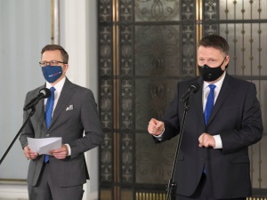 PO apeluje do Gowina: Panie premierze, czas na odważne decyzje