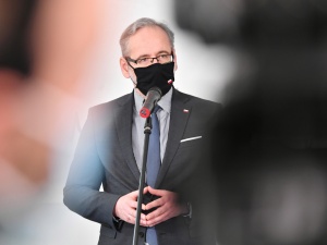 Niedzielski: Wycofujemy ograniczenia. Sprawdź, co zmieni się od 4 maja