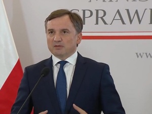 Solidarna Polska: Plan uruchomienia Funduszu Odbudowy może w przyszłości zagrozić suwerenności Polski