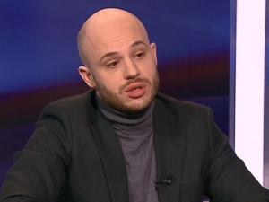 „Kaczor bardzo zły”. Śpiewak dosadnie o racji bytu PO