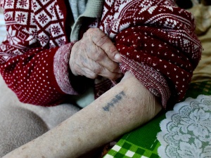 Ten Hoess to był bydlak. Niezwykła historia Lucyny Wojno - najstarszej więźniarki Auschwitz-Birkenau