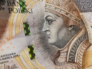 Dyskryminacja pod pozorem walki o równość. Raport Ordo Iuris na temat luki płacowej