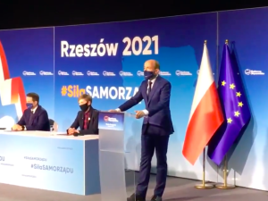 [WIDEO] „Jesteśmy po to, by zablokować zarówno brunatny, jak i czerwony ekstremizm”. Szokujące słowa Budki