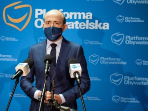 „Chce wyjścia Polski z UE?”. Fala komentarzy po słowach Budki