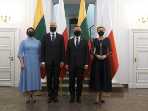 Dziś w Warszawie szczyt pięciu prezydentów