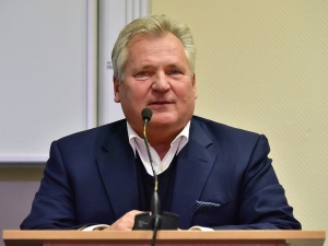 Kwaśniewski ostro do Budki: Niech przestanie obrażać a weźmie się za robotę