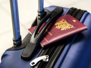 Jak będą wyglądać i czy Unia zdąży z nimi przed latem? Trwają rozmowy nad paszportem szczepionkowym