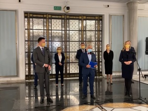 Ze Zjednoczonej Prawicy odejdzie nawet 20 posłów? Zaskakujące słowa Maksymowicza