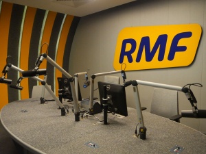 Znany dziennikarz odchodzi z RMF FM! Prowadził popularne Rozmowy RMF FM