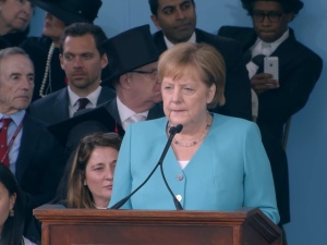 Dania pomagała Amerykanom podsłuchiwać Angelę Merkel?