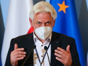 Szczepienia dzieci w szkołach? Prof. Horban: Dobrze by było i pięknie...