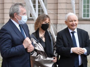 [Nowy sondaż] IBRiS dla Interii. PiS ma więcej niż dwie kolejne partie razem wzięte