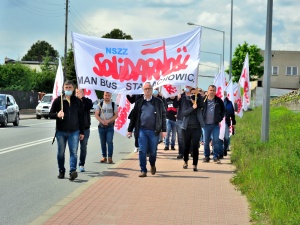 [Foto] Pikieta w MAN BUS