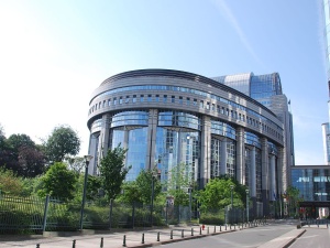 Dziś mija ultimatum PE ws. mechanizmu praworządności. Deutschlandfunk się niecierpliwi: A zatem co, drogi PE?!